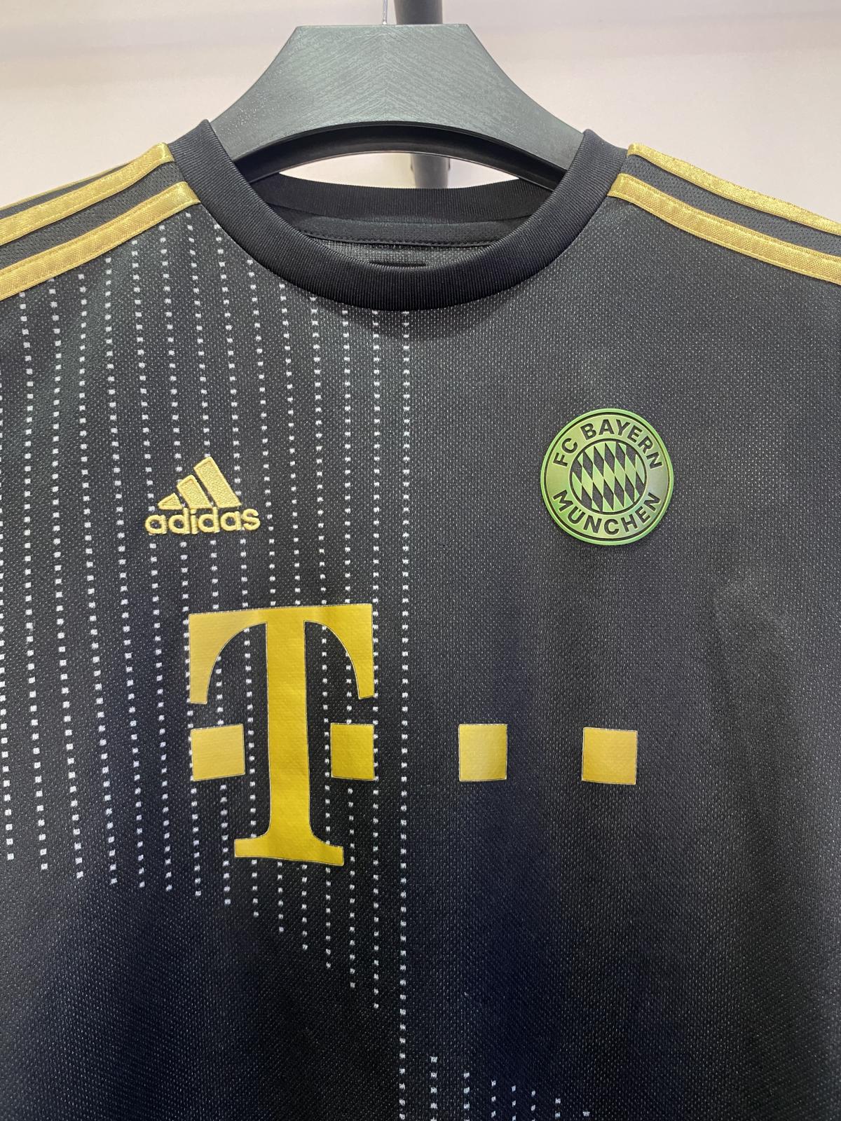 Bayern Munich 2021/22 Away Shirt