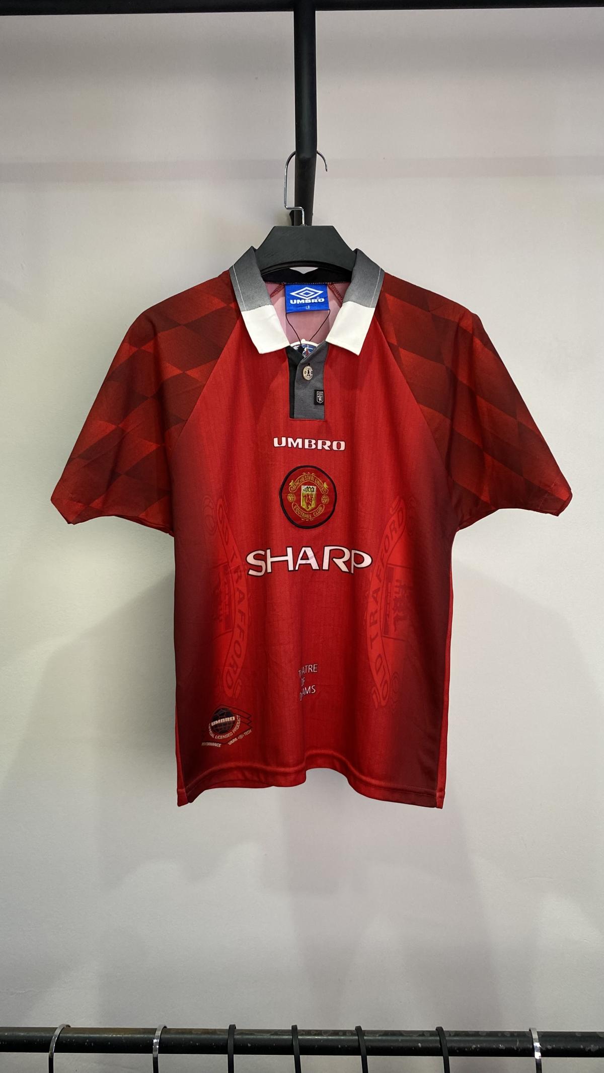 Manchester United 1996 Home Shirt